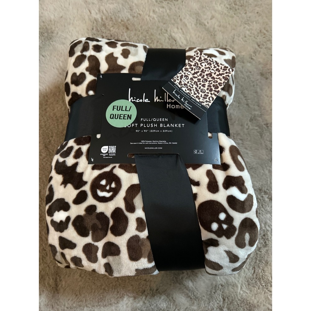 Nicole Miller Home Halloween Leopard Skull Plush Blanket Full Queen Brown Cream